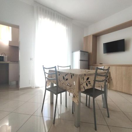 Residence Perla Ріміні Екстер'єр фото