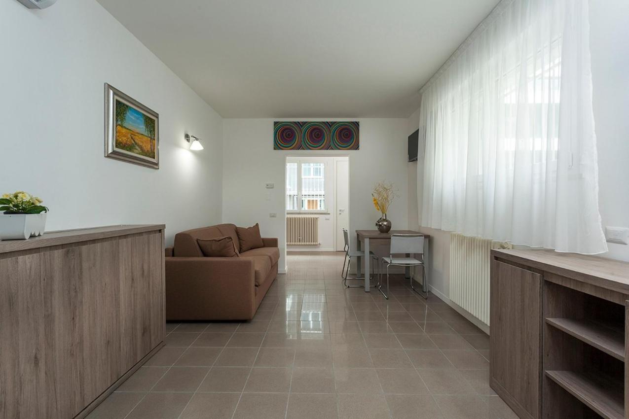 Residence Perla Ріміні Екстер'єр фото